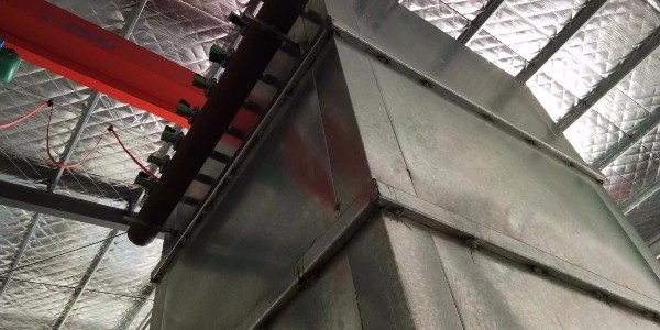 無(wú)錫耀先布袋除塵器去除空氣塵土效果好，用了車(chē)間不戴口罩！